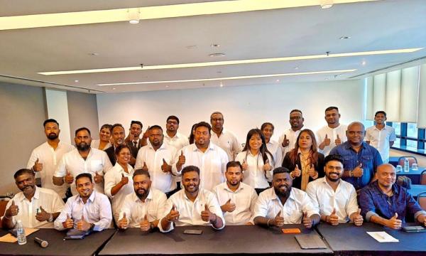 Top Story Indian NGO claiming 12,000 members wants to join Hamzah's new party Puratchi will support any movement led by the former Bersatu No 2. B Nantha Kumar 24 m ago ⋅ 1